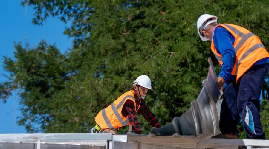 Expert Emergency Roof Repairs services in Thorndale, TX